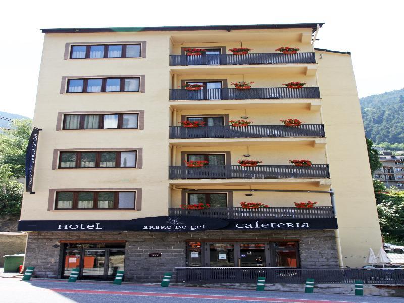 Hotel Arbre De Neu Encamp Exterior foto